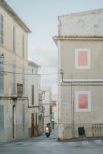 Lade das Bild in den Galerie-Viewer, Streets of Artá