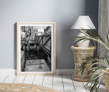 Lade das Bild in den Galerie-Viewer, Edge of the universe