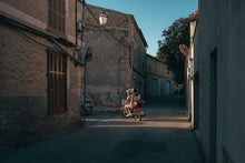 Lade das Bild in den Galerie-Viewer, Cruisin'